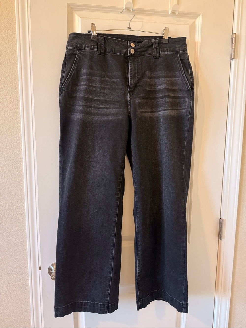 Astylish Women's High Waisted Wide Leg Straight Jeans size 16